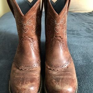 Ariat boots *MIGHT SALE*